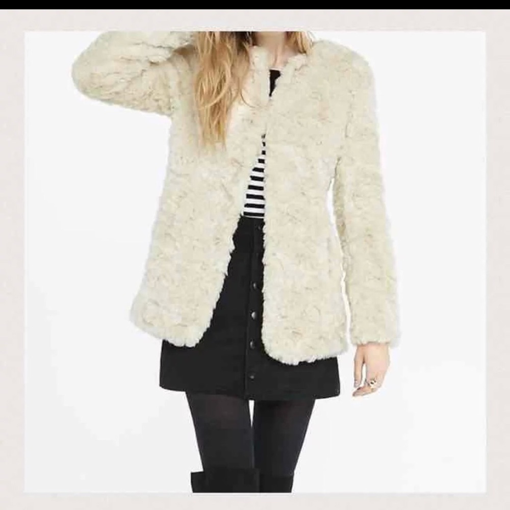 2x ᕼᑭ🎊FAUX FUR ᑕOᗩT